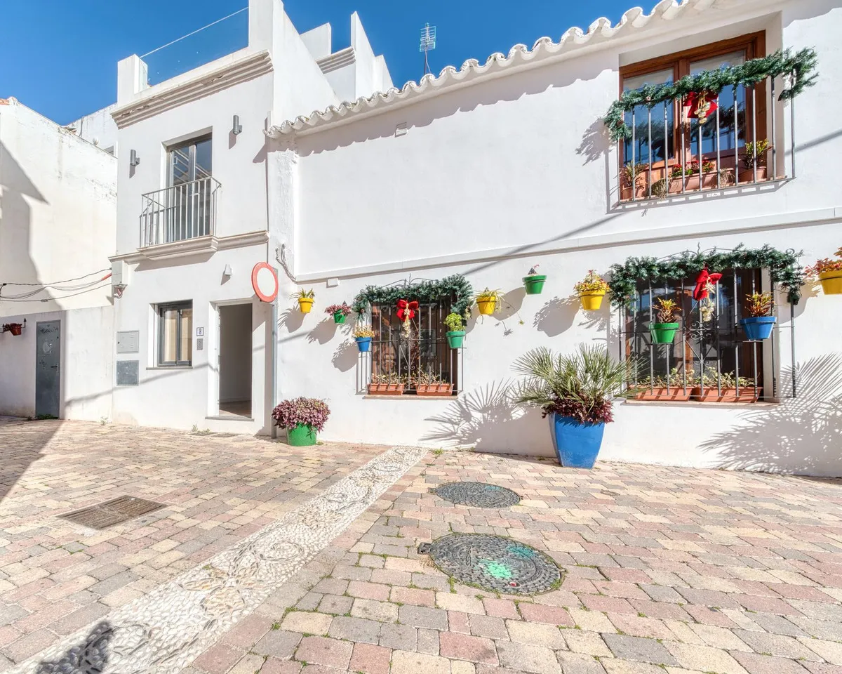 e6961e76-ca4b-4dbc-aade-e17e320a4ef1