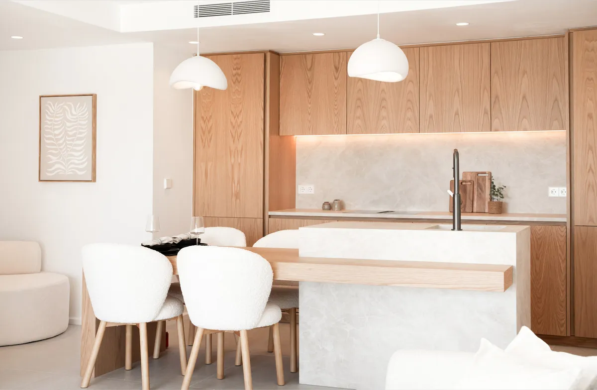 63d5b438-4ada-4d63-b446-abeb1d3abff1