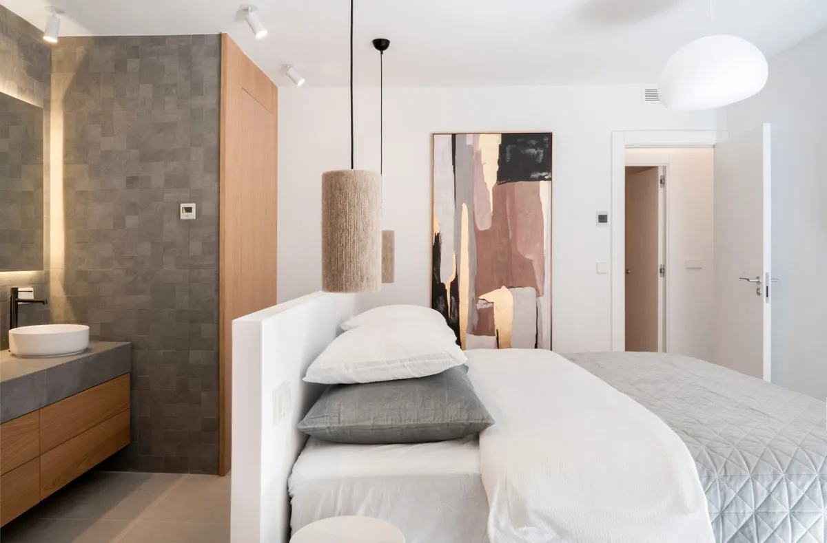 dc8752a2-9274-4b7b-a287-b633822723eb