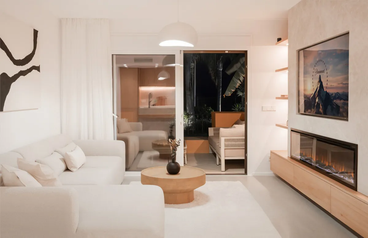 f2786989-4ada-440c-9137-119202d01003