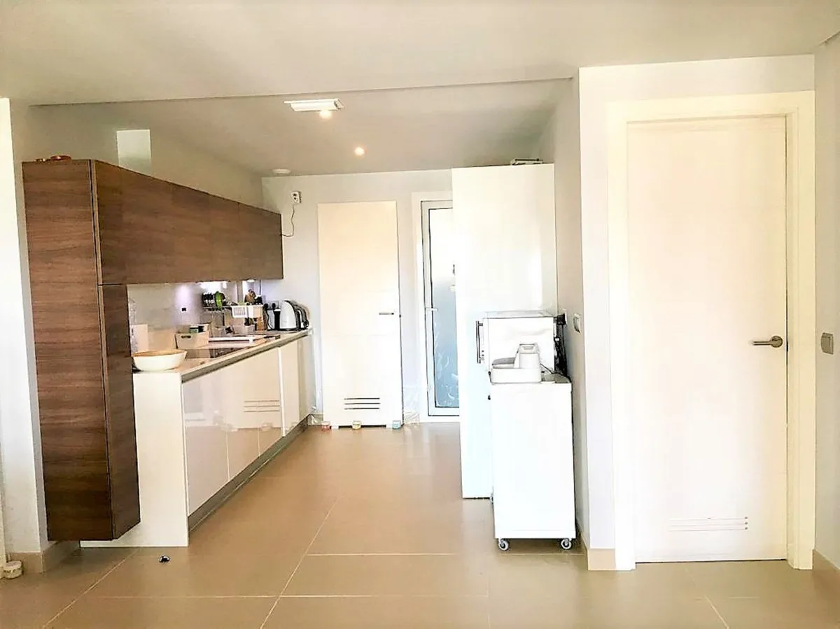 1f496b88-dd23-49a4-b0e4-0ac16e4c8fd0