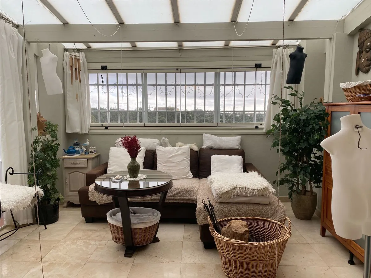 0b4631c6-1c4f-41ad-8caa-d6379951b7c2