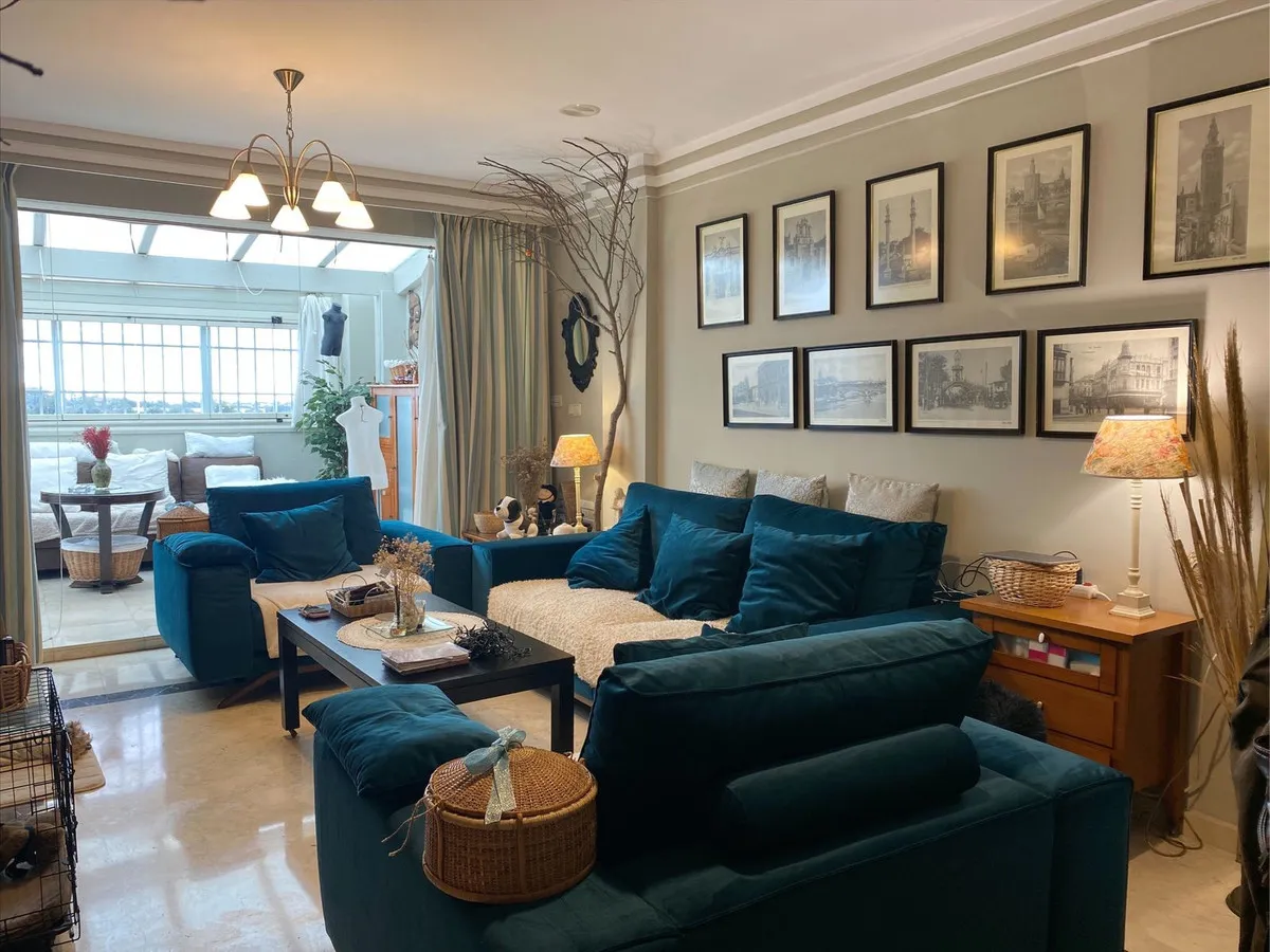 70672537-0c4e-4e64-bae9-66f4d7a635f3