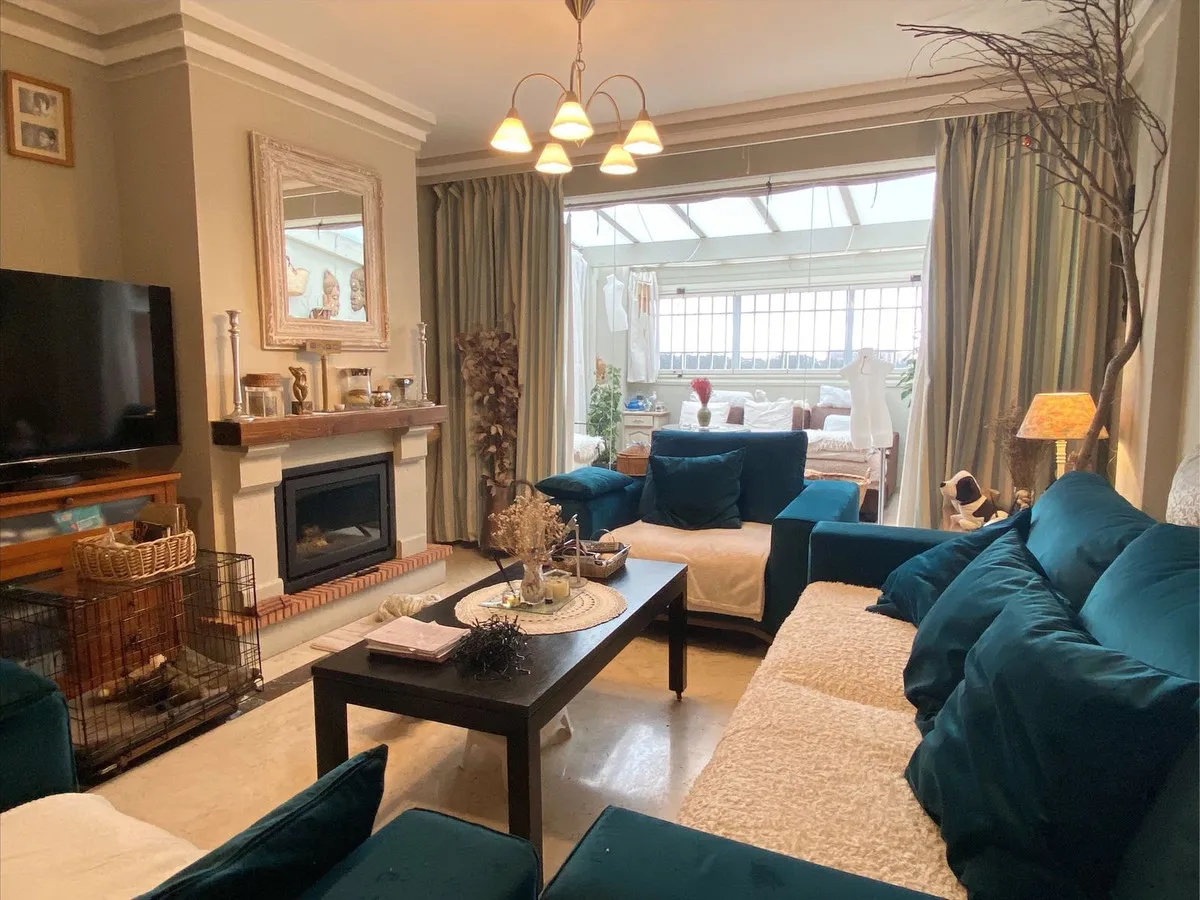 cf6a9f54-7038-4e4f-b3cc-ab81f77efa9b