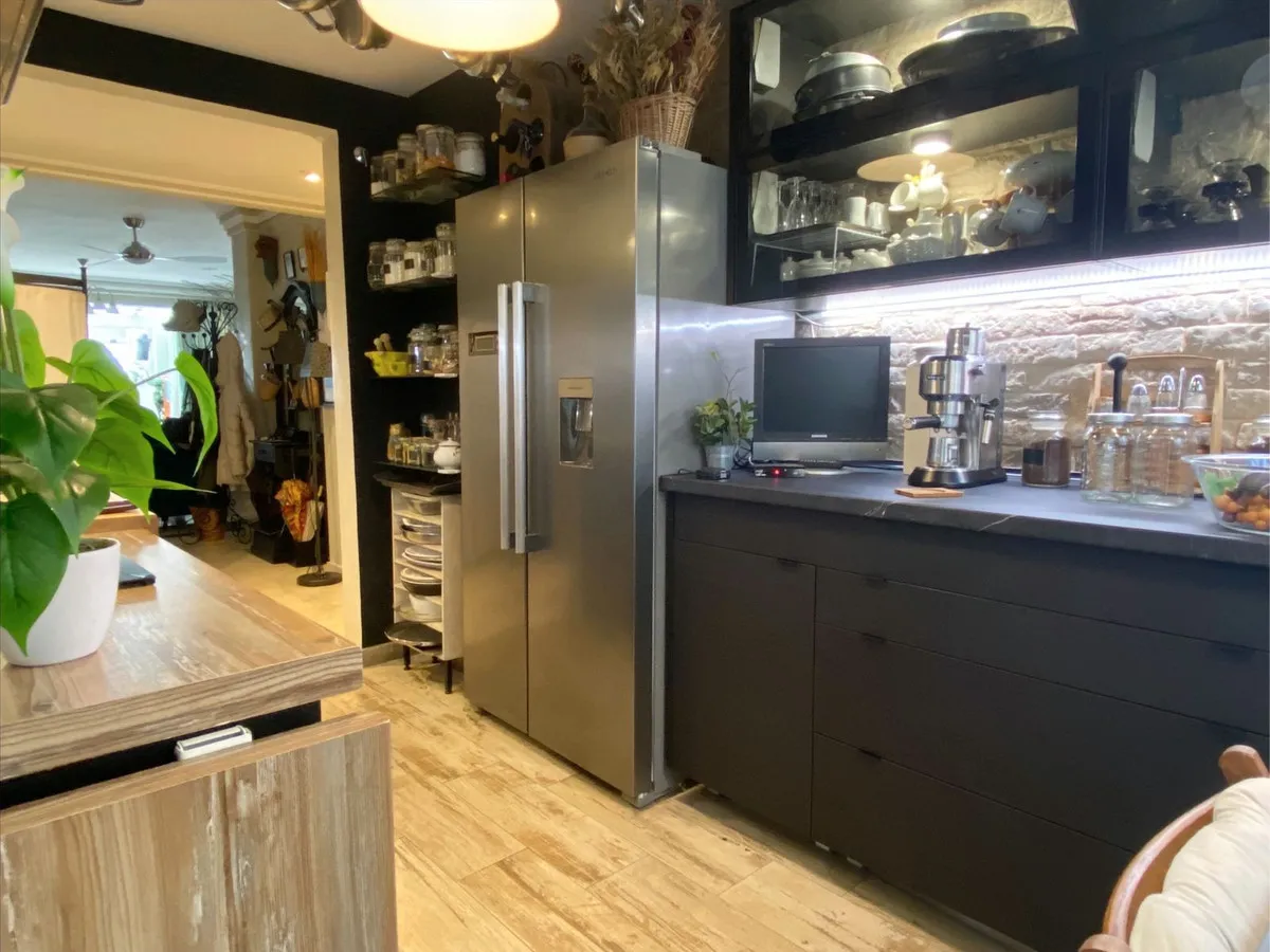 dd3ce8b8-fdc7-4adf-9154-b06bff6224a2