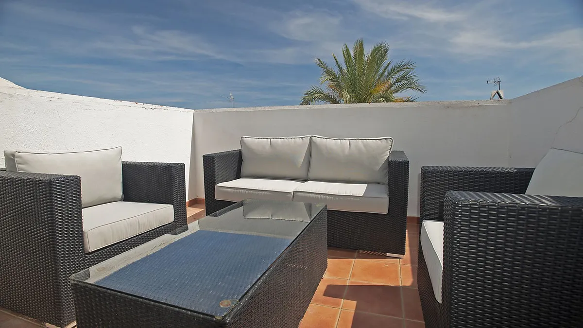 18dbc463-3359-4386-b67e-34d90e7dc04b