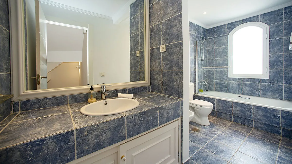 7dfde8b3-a63c-45cf-af2a-ddbb3ff24edc