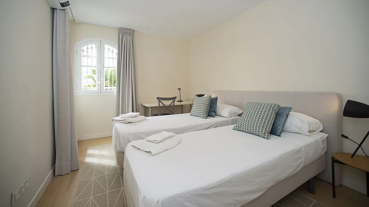 d1a98f3e-5e65-425c-8dd7-ed15e325a46f