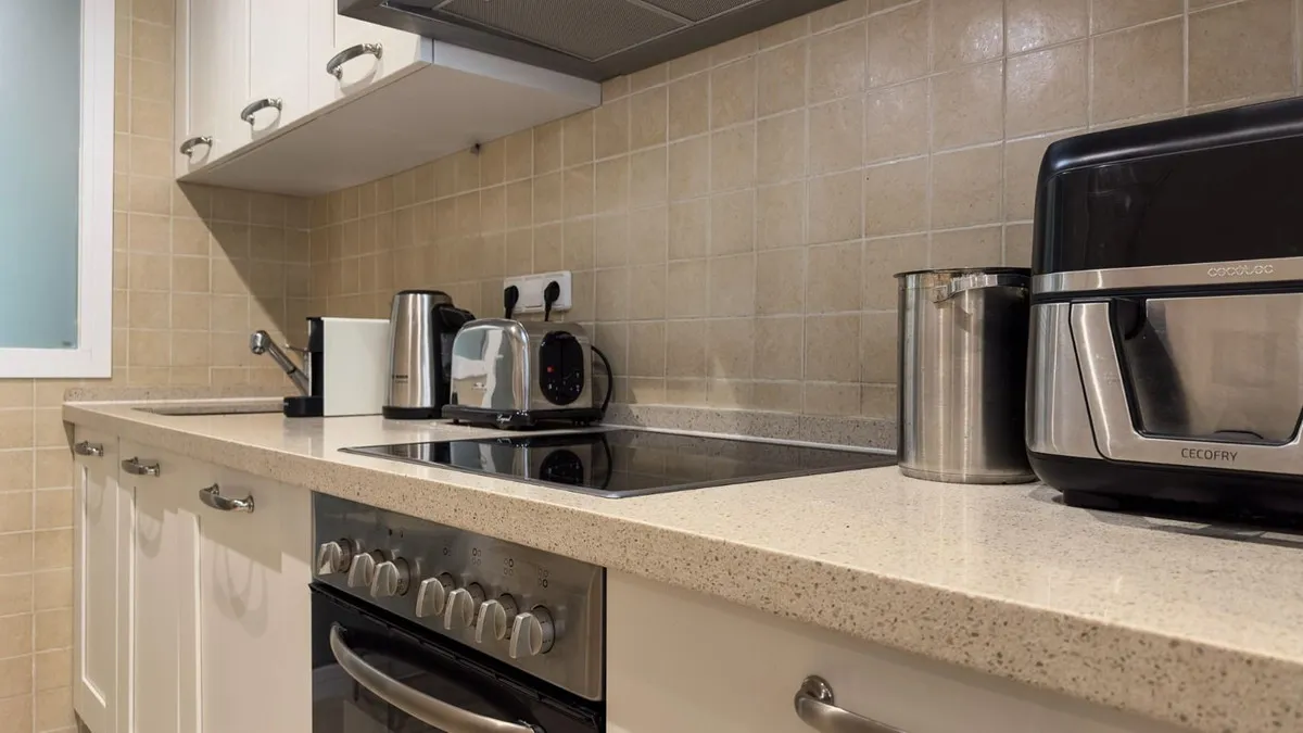 d5806d8a-5155-4ccf-a9b2-5594245f4eab