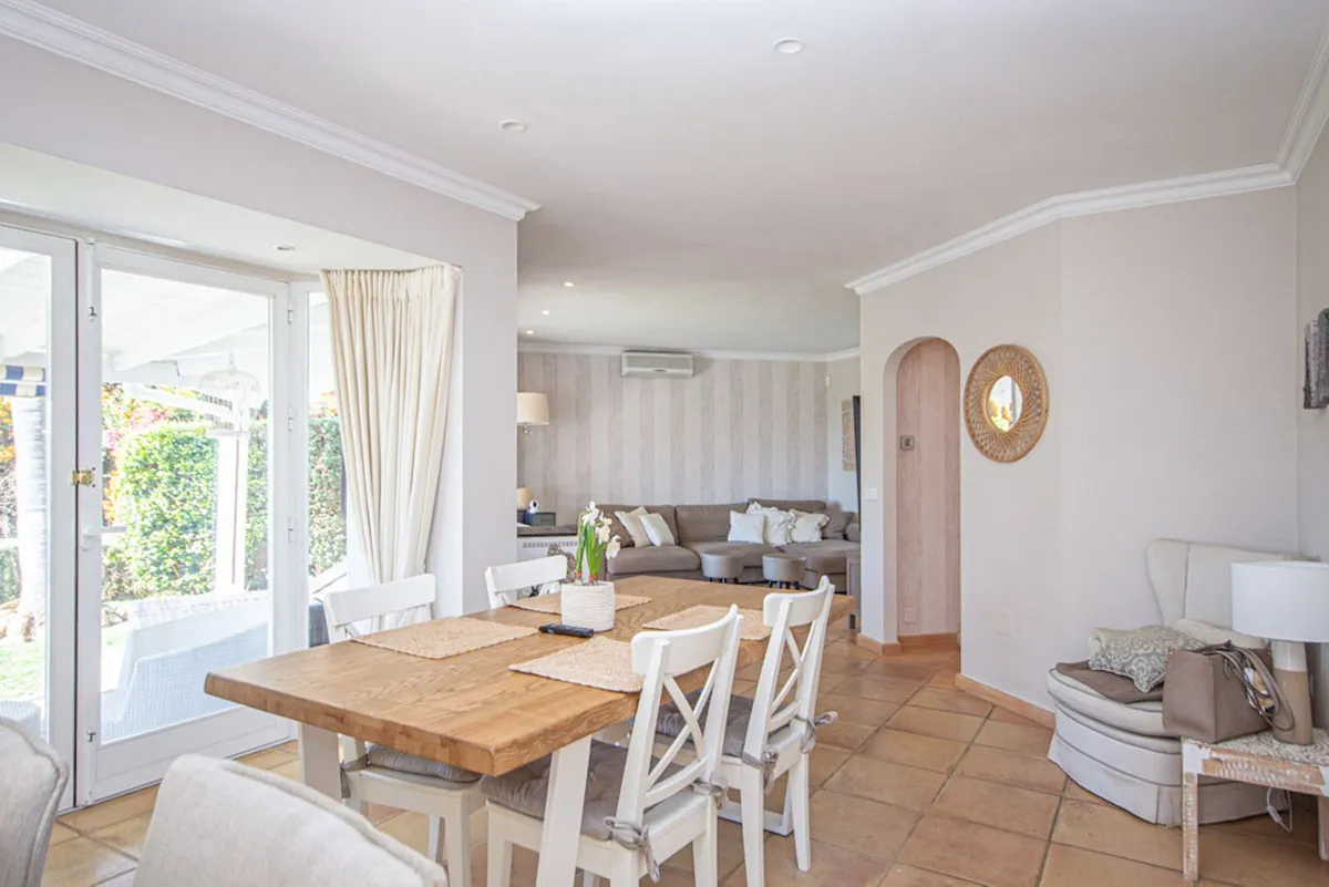 0f88ae40-2672-4e93-a1f2-b6925fe874cd