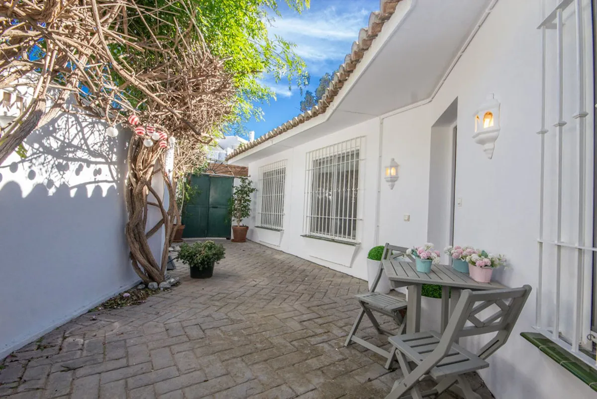 aabf3a6c-5890-4006-8af8-d2d01b1eb2f4