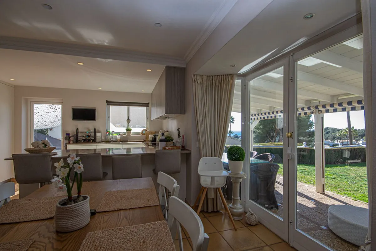 eb37091e-b839-4f90-bc87-1736d1856021