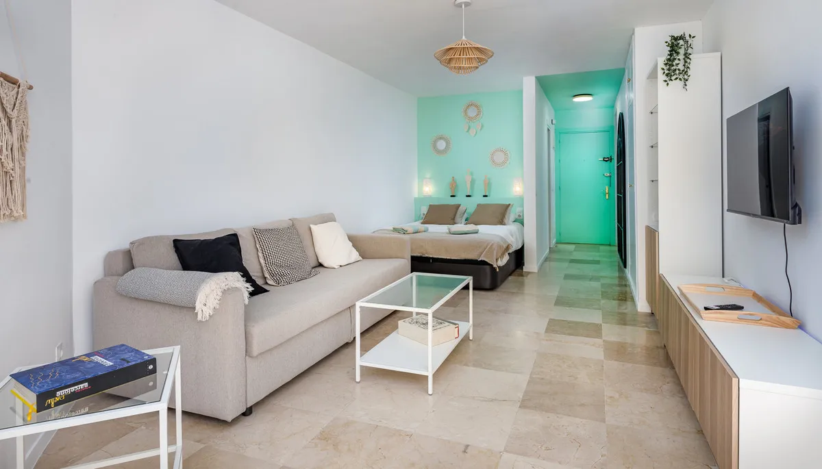 1f4f3ea5-67d9-42db-9239-5fff845c2e16