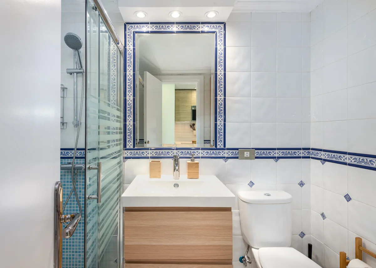 a5053b39-2546-4e0d-9122-c46e894b8302