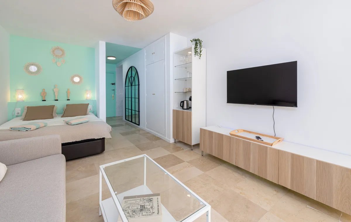 db88ede3-8c03-4c2d-8bb3-a69505e4641c