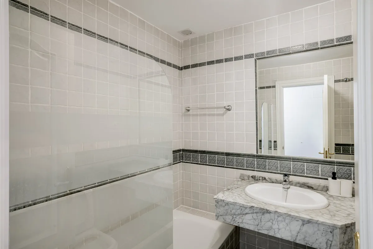 7fe27f04-8d42-4124-ae4e-b09be1074457