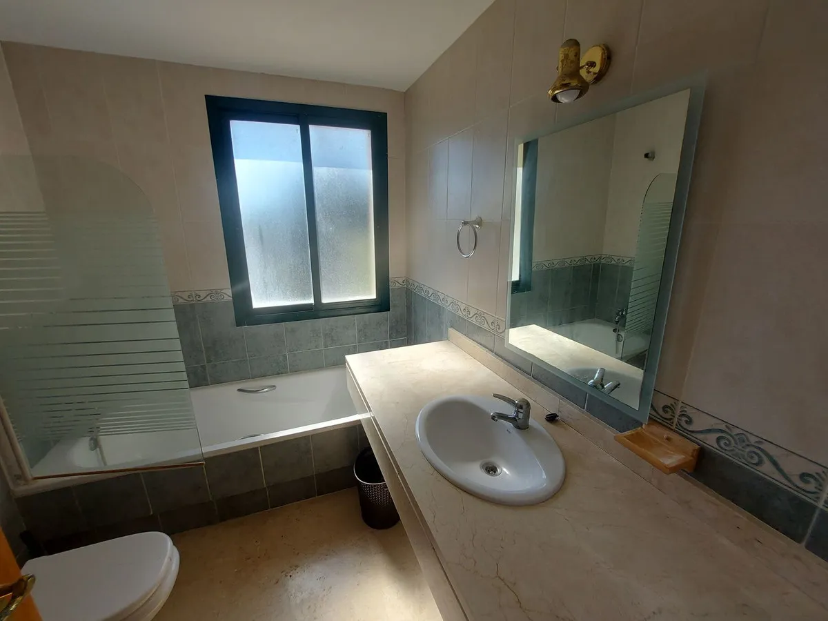 06a0e1d2-baa0-46bc-8c3c-95105fa9c90d