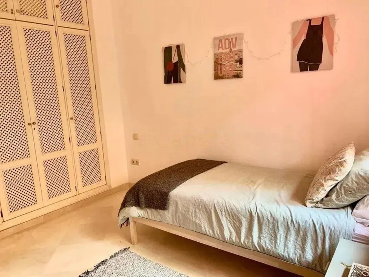 7cf86e7f-d4f7-44c7-a31e-319dff044988