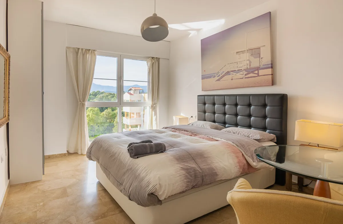 a106ccee-fdc0-4687-8dc2-b8e427499e41