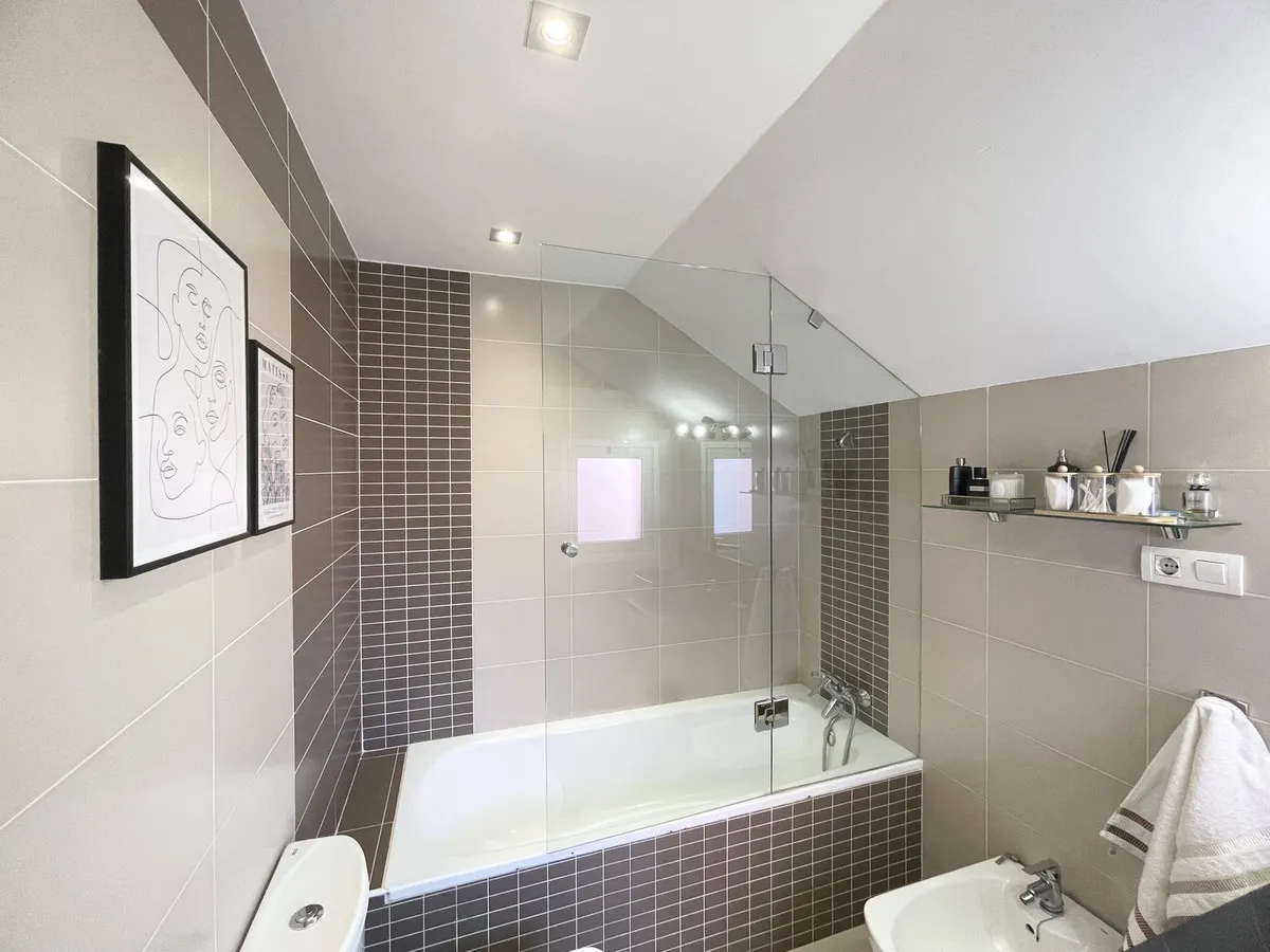 3fe8819c-3cde-4a7d-8dea-8bfb302d3d09