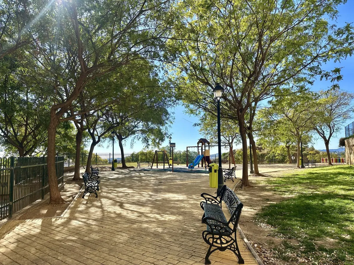 af8f57c5-79fc-4fd5-b068-b1ffd22cc25b