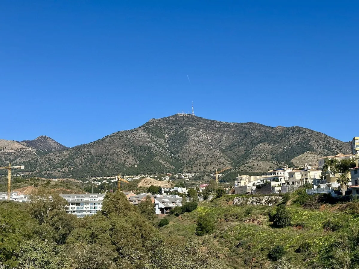 e32b487c-d478-43eb-90a1-f2d8ac70d8bf