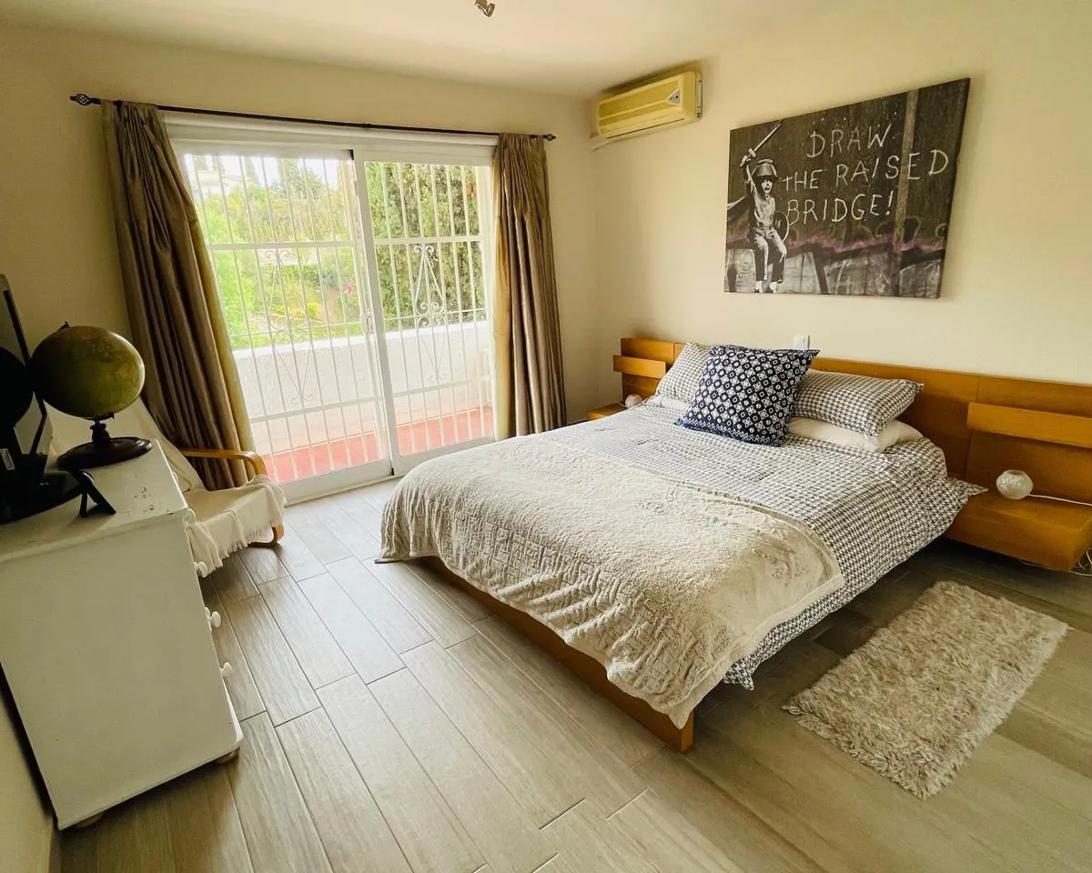 074327f9-8ce9-46ad-8954-b76b360e31ac