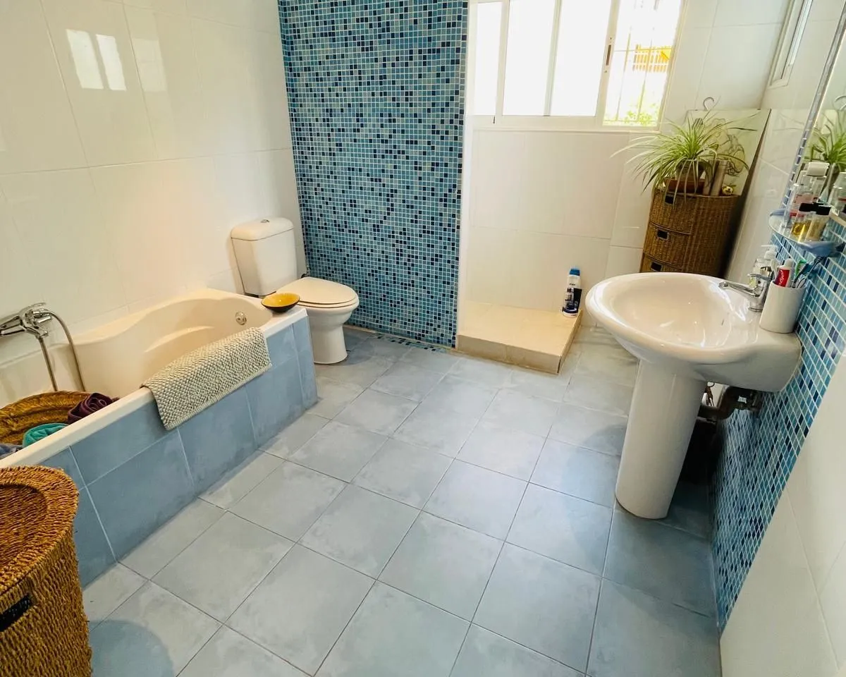 18b1d023-11e5-4e5d-a1bc-8db27f1dbb0c