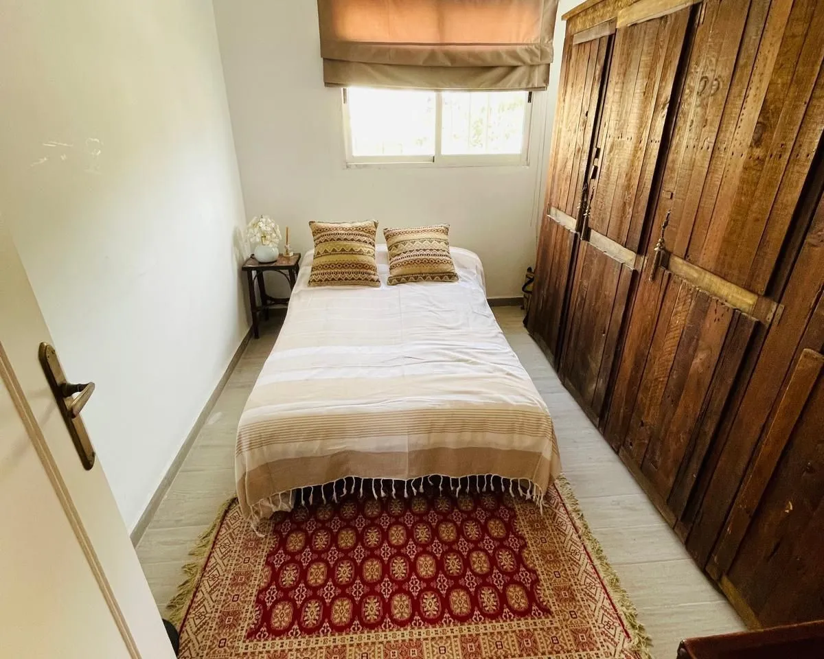 f746b84e-c42a-4733-8f27-c1d062ea1c6e