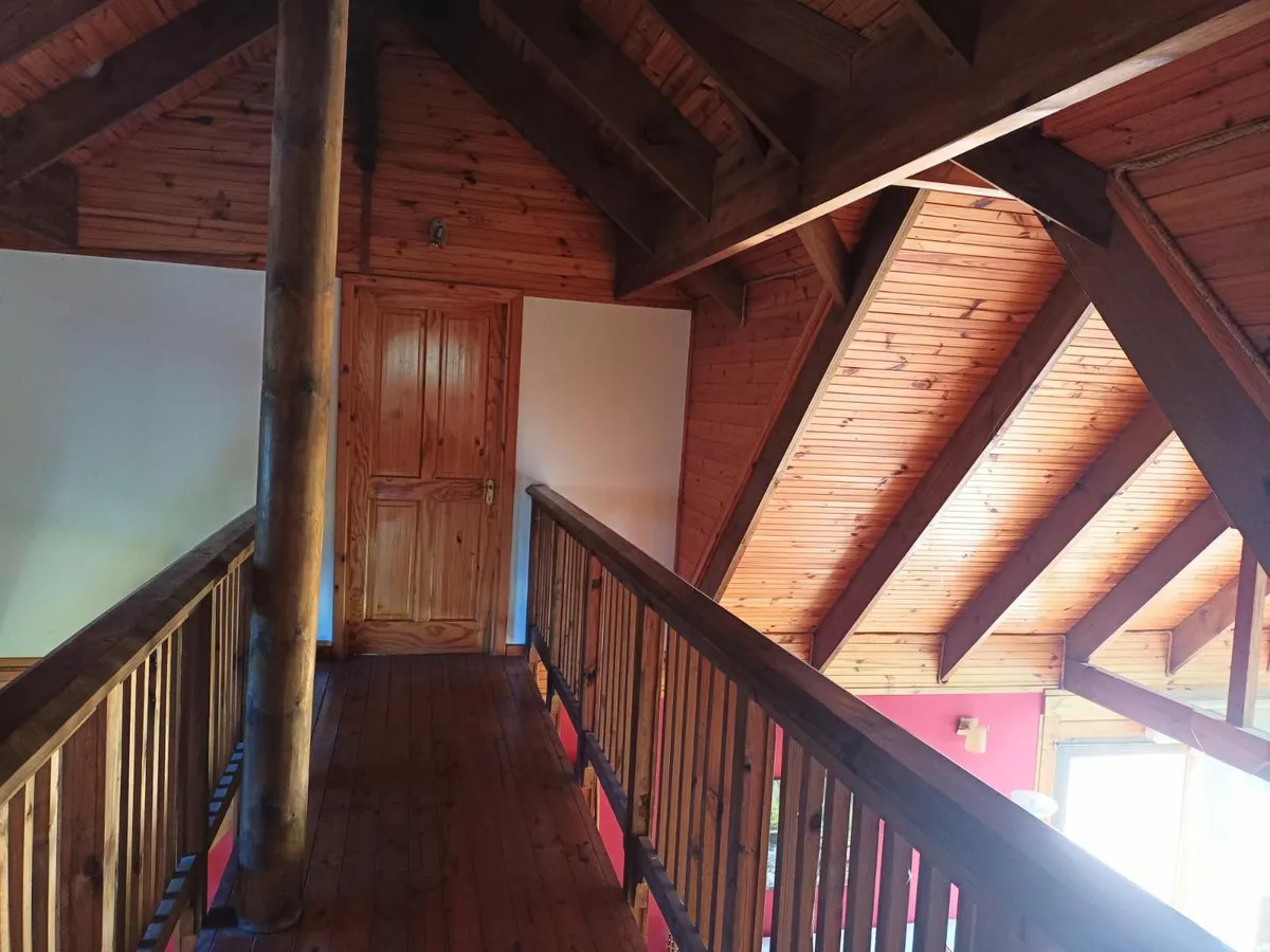 f2855876-d10f-4c53-b9b7-5947da191a02