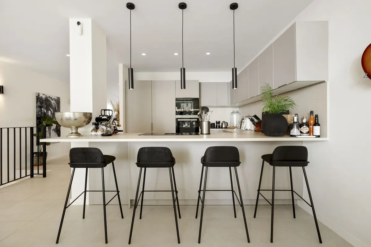 99b08795-7d0b-4c14-9ca2-538650884f79