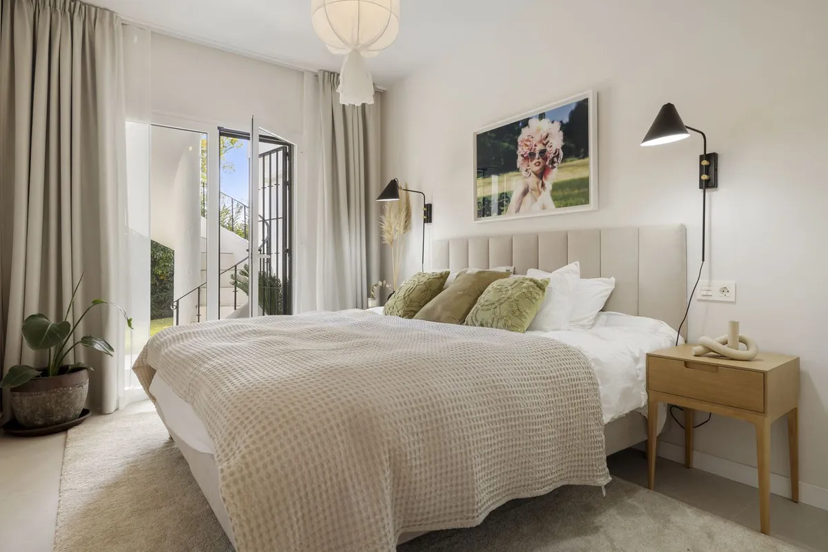 dc312d1d-3b19-47d8-bf9a-f42af18e4036