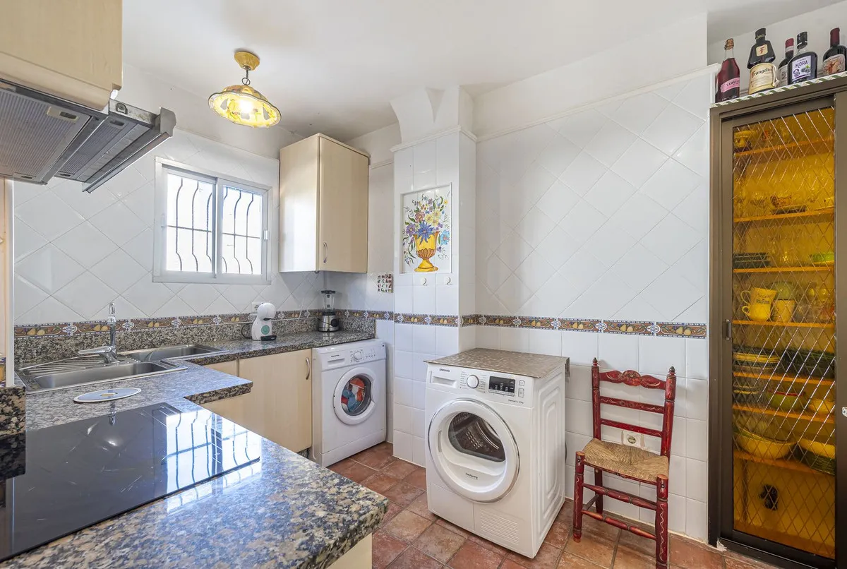 1d52e96f-e497-47e6-ba60-d43ae369e635