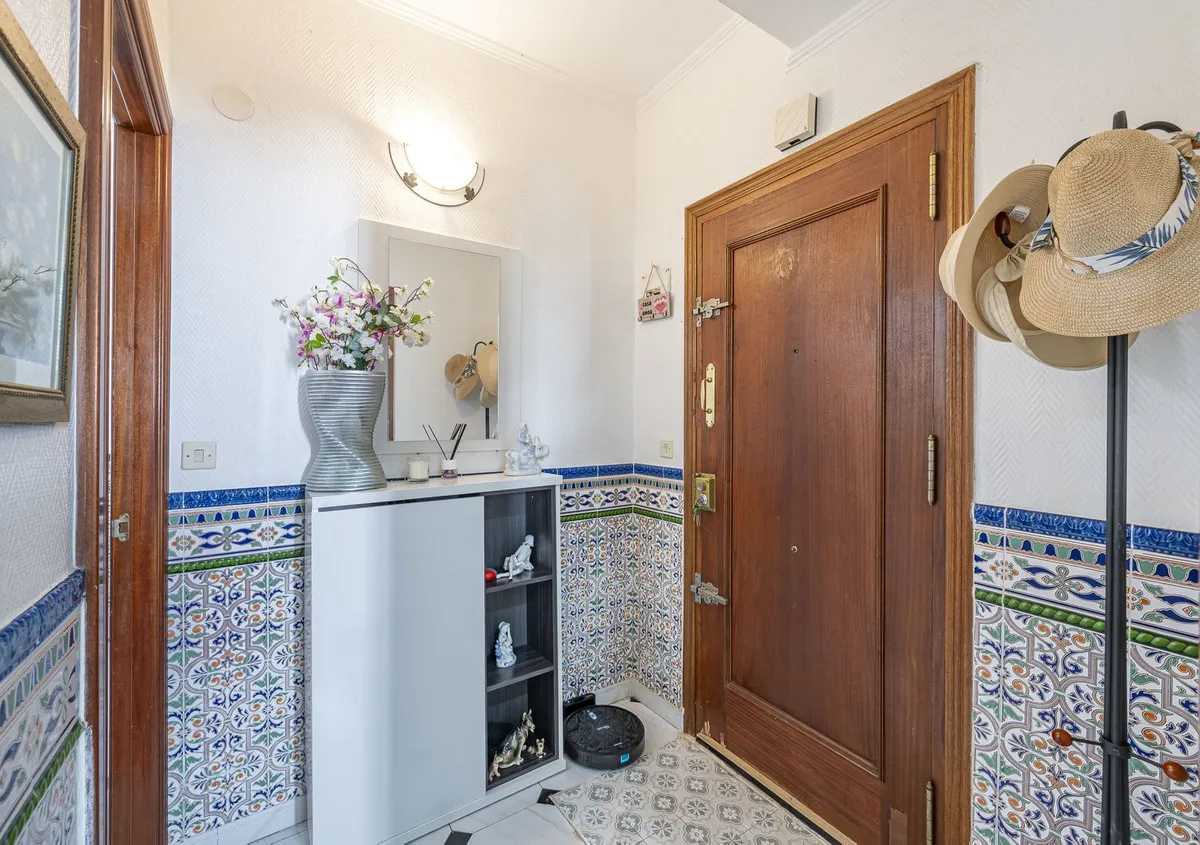 90994408-8eab-4a35-981e-698a5ba56b2f