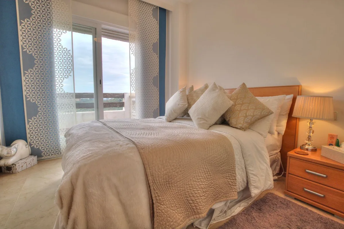 5542efb4-59bb-47d4-bc83-f4646f0ef3dc