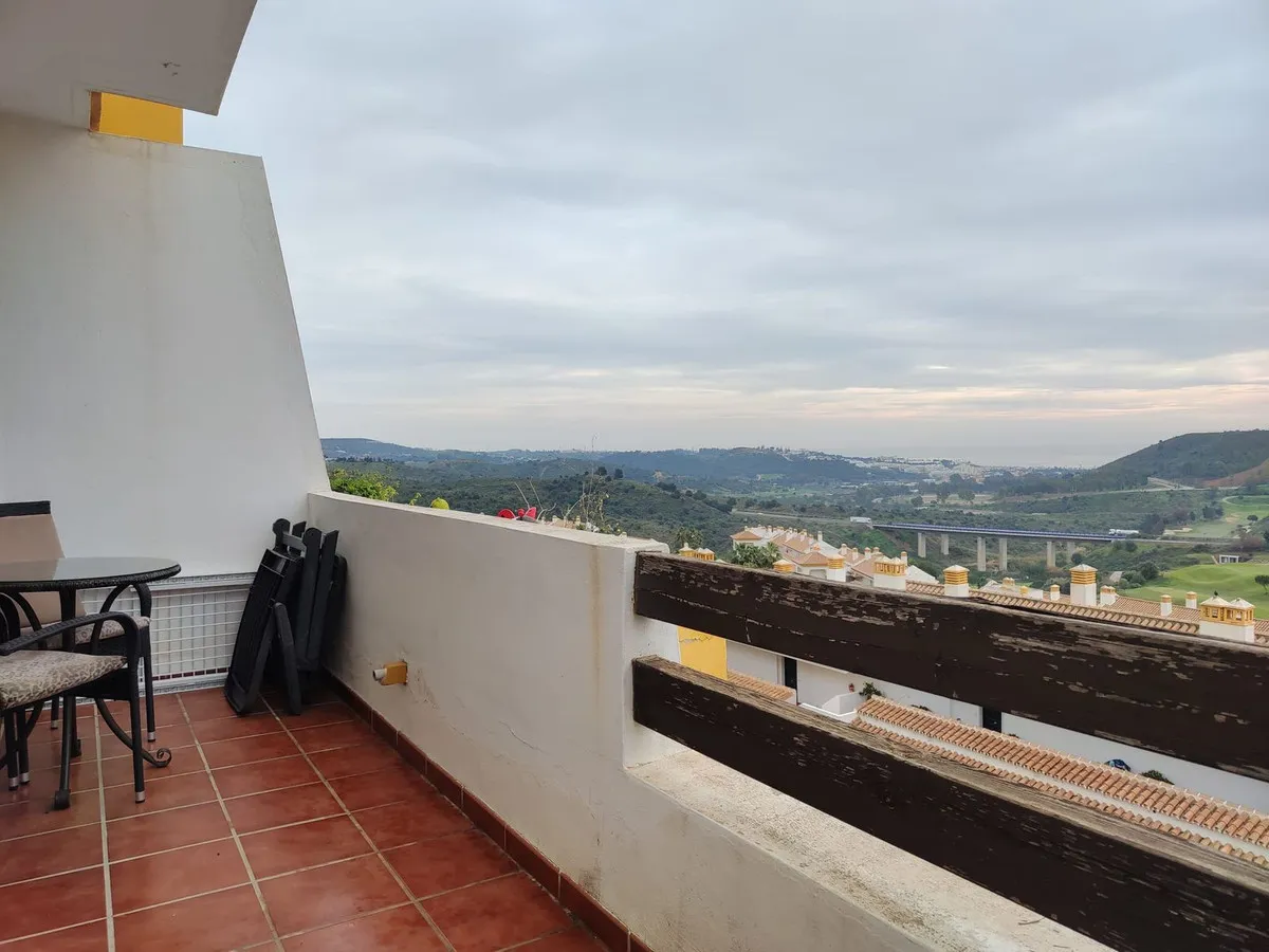 b74ada08-ac51-4a12-b9e2-443f7d91b50c