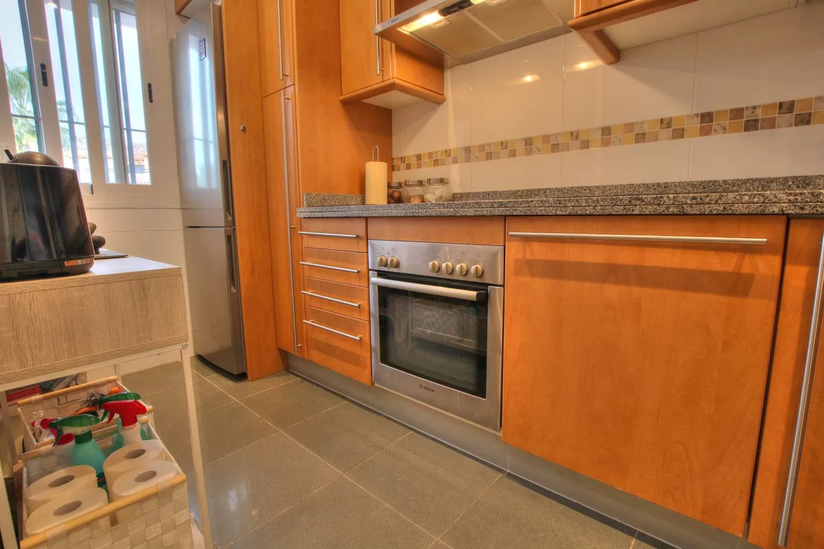 e5a6ac7d-b7d6-44ab-8d4a-44cf2f04f580