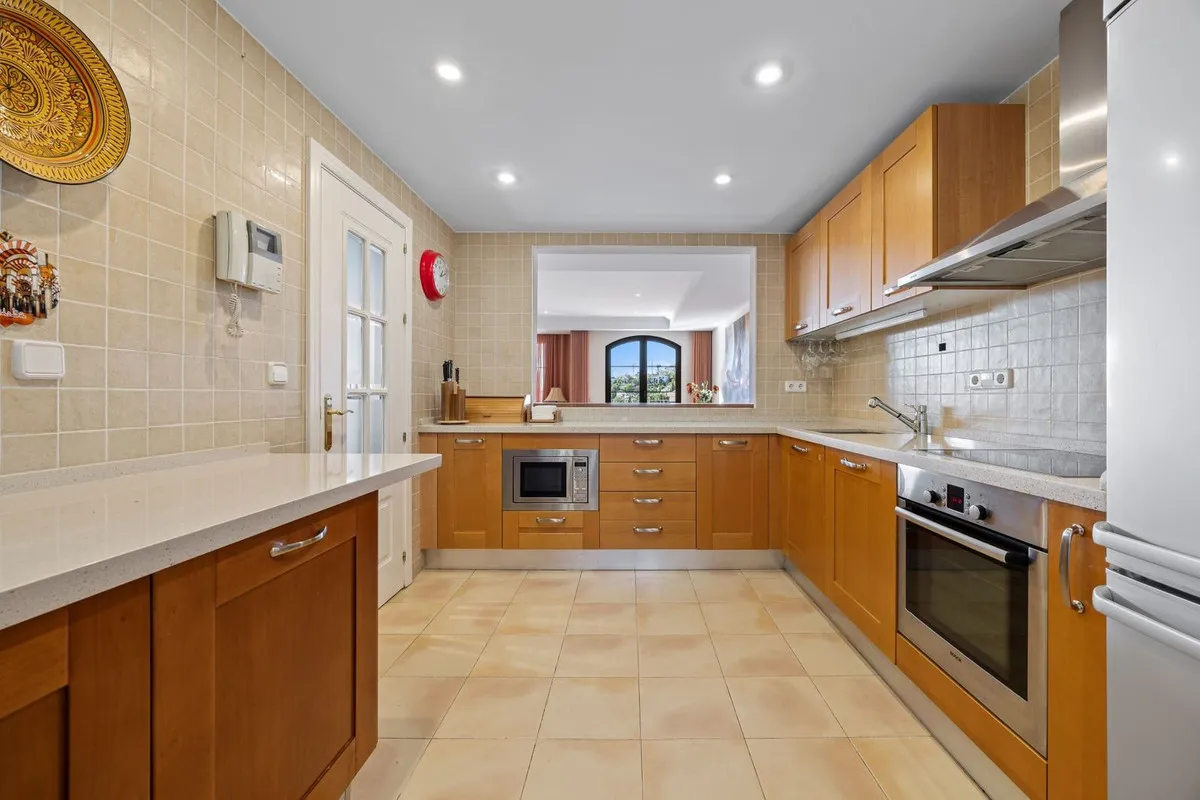 5fe60a8f-8774-4c99-b62f-b41cd35c6861