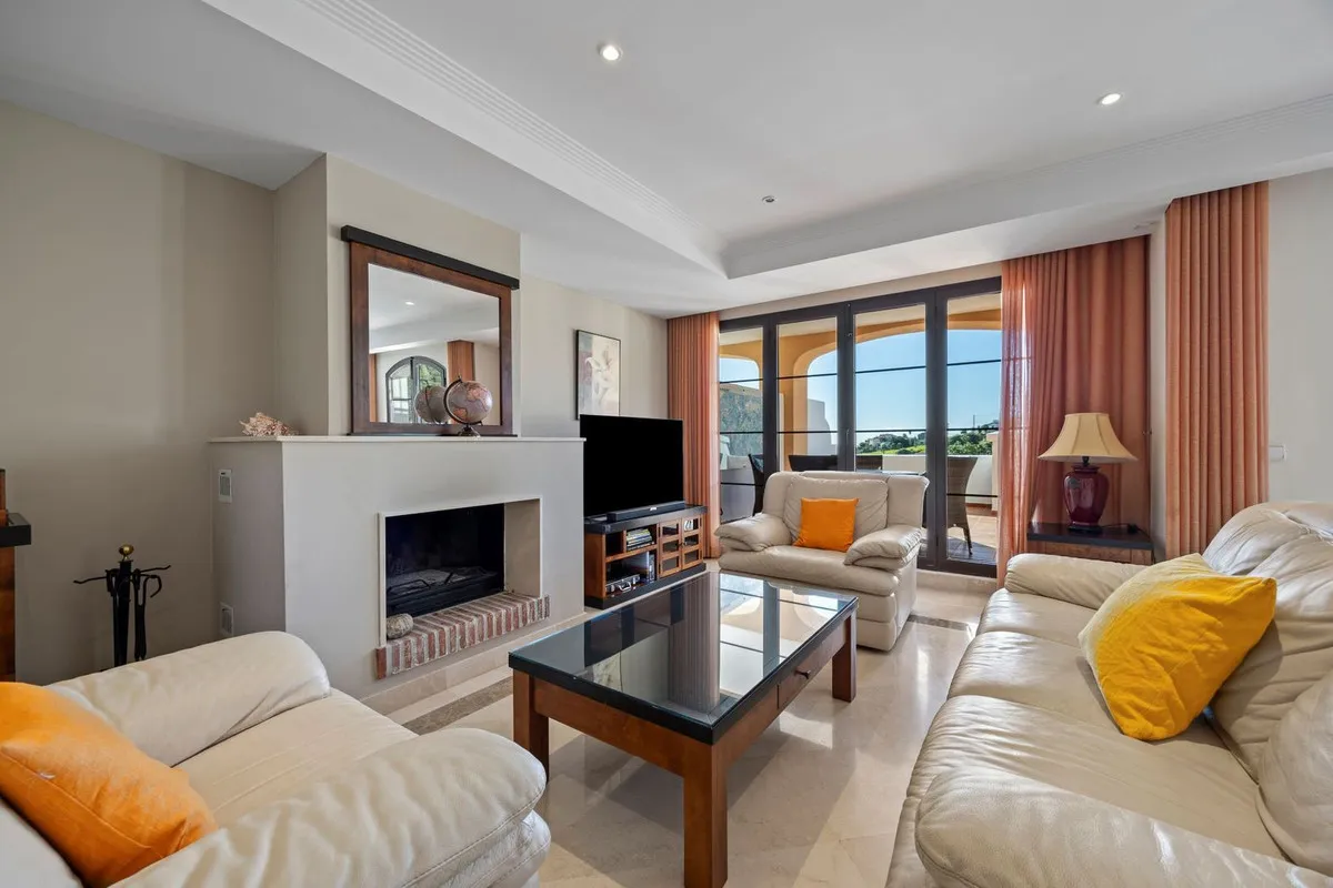 ce603a1d-36bd-4a1c-86f4-72d945ff553d