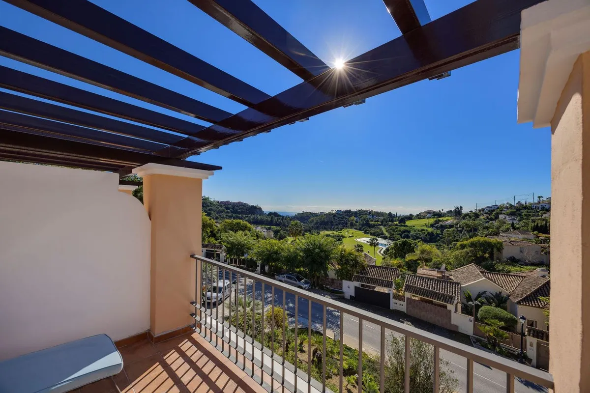 eb09eea5-d5b6-456d-9284-d3da73ce746d