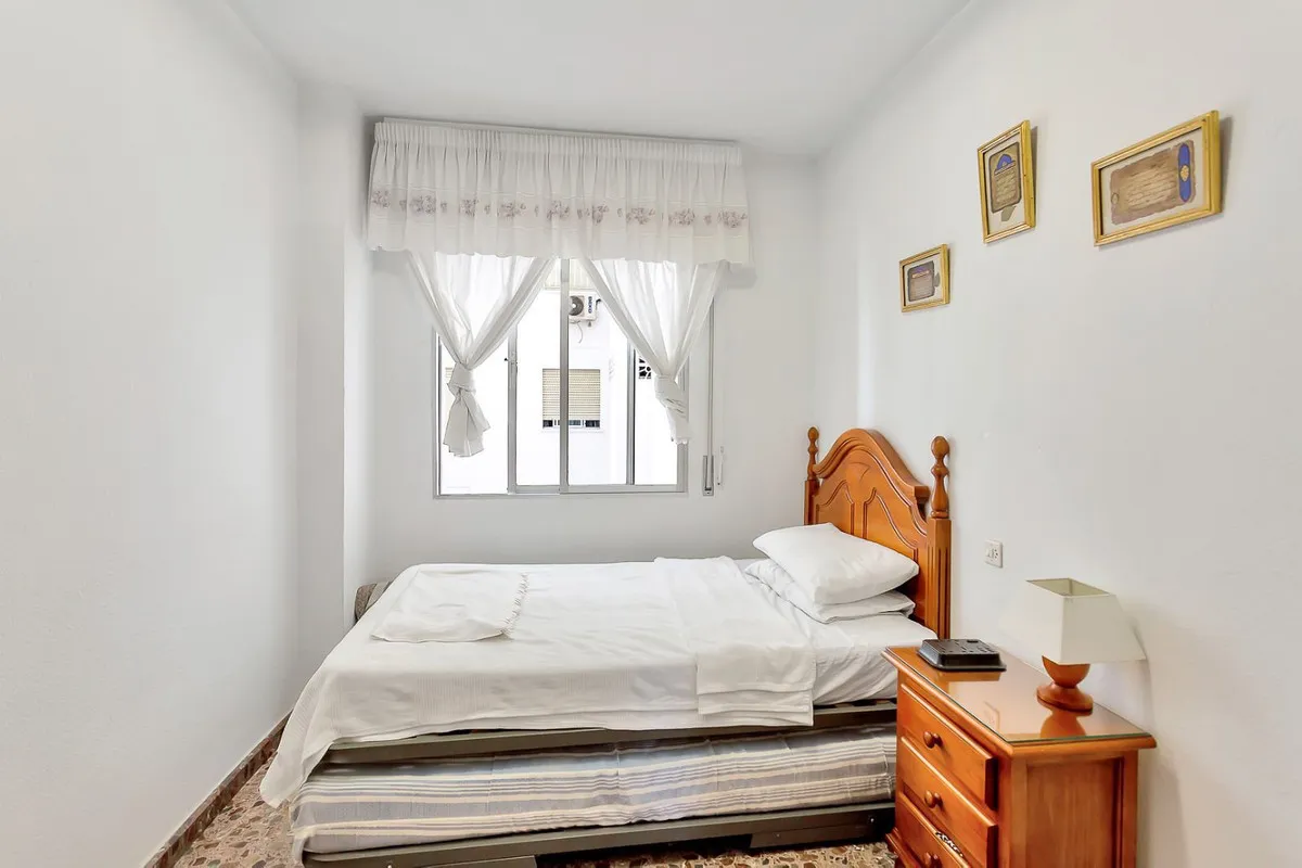 4cdd711f-a975-4bdc-afb1-fd089b1a1e27