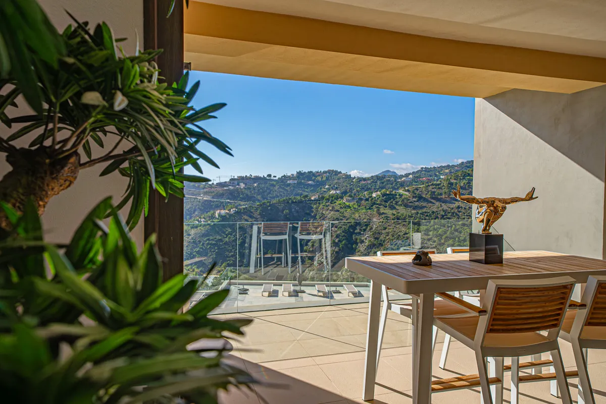 07764438-008a-414c-8192-f4ba9808546a