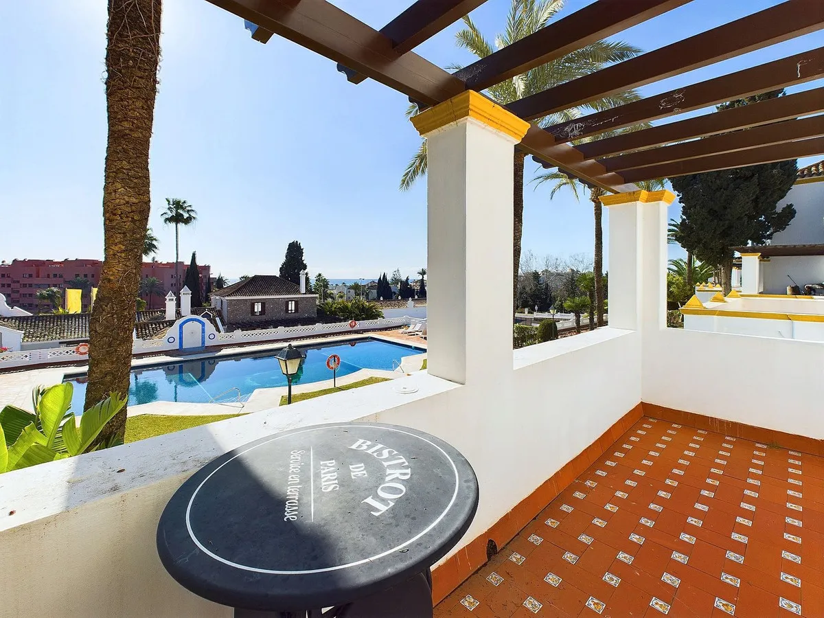 7fa5b8f4-45a1-4333-ac66-2fb33633cb69