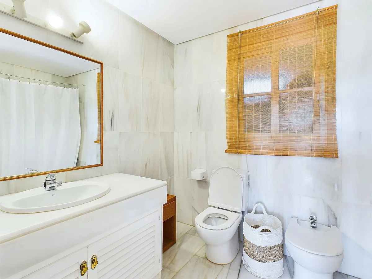 b2621bb5-b9c6-4f6a-a2b9-cdc75b3244f5