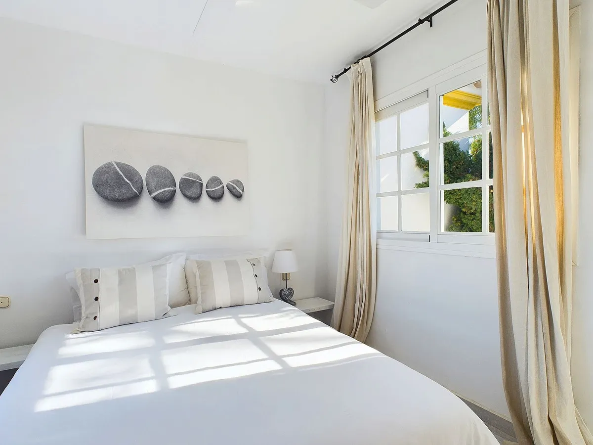 b51905ff-ad01-4b25-93ec-86478f674797