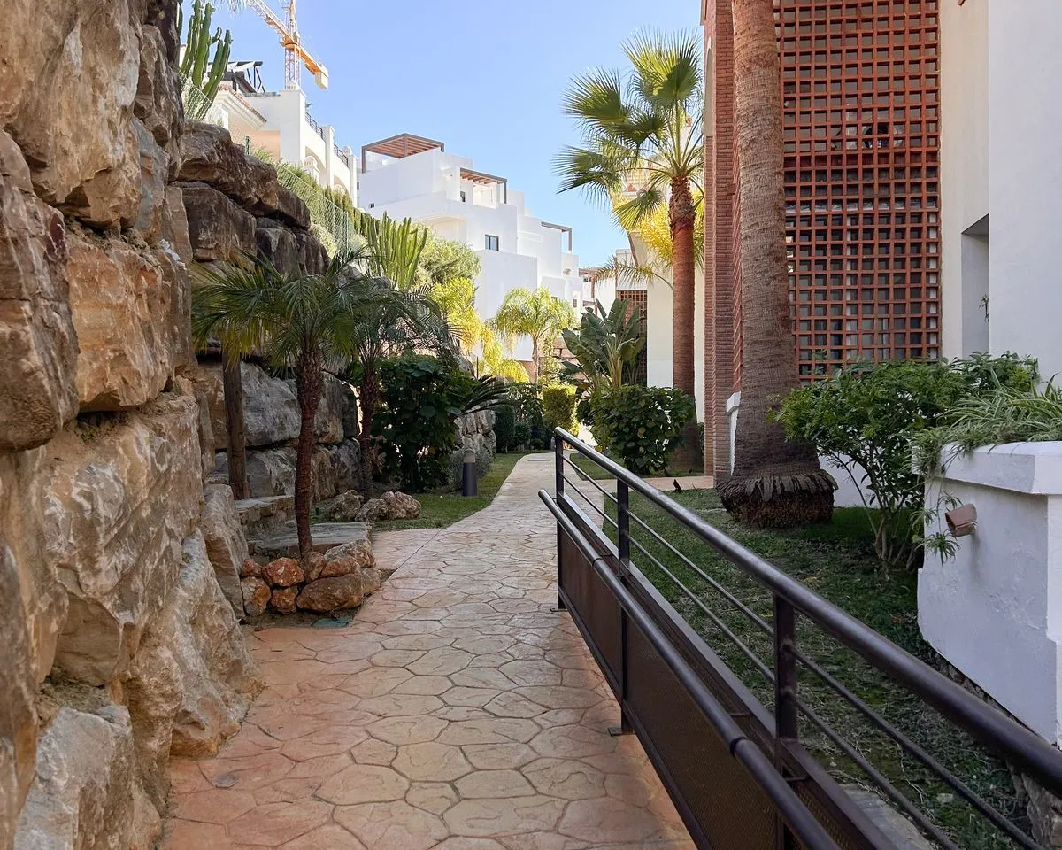 7e480316-8354-4c51-bfb7-e8221d95224c