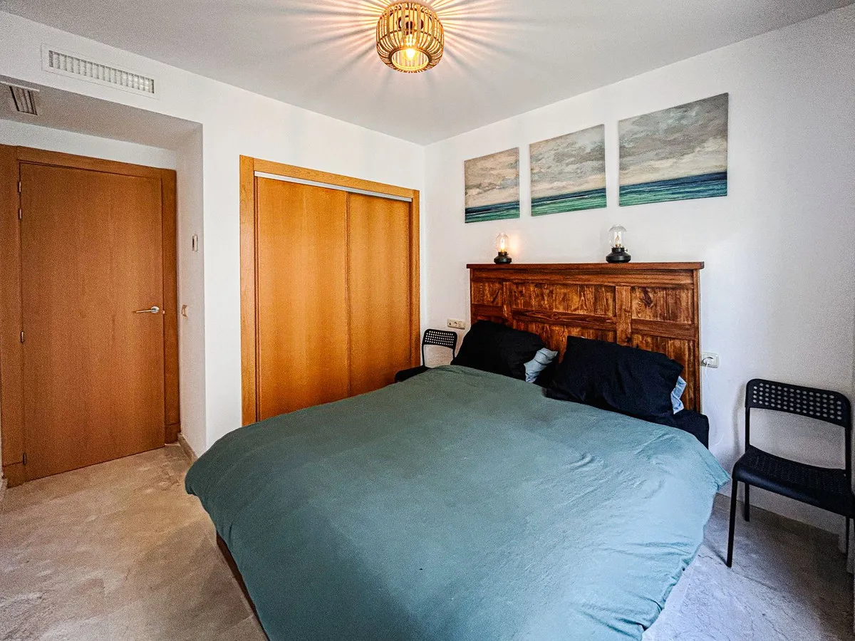 b43db1e2-d513-45ec-b49d-4ed648e26ac7