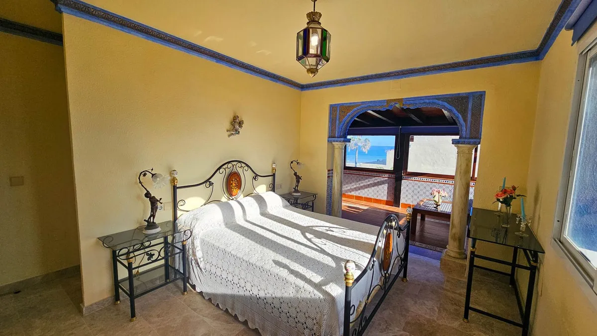 026e03cc-3ccb-443e-bc65-85c98c1d4e70