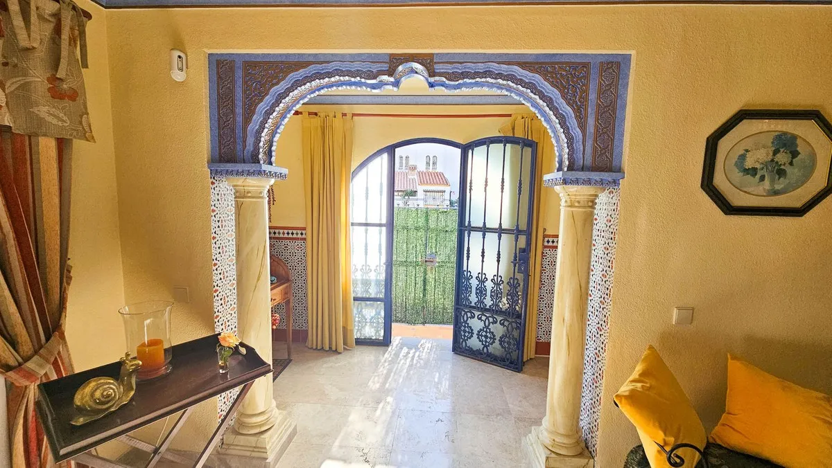 111c65a7-0645-43b0-94b2-6c7855410d84