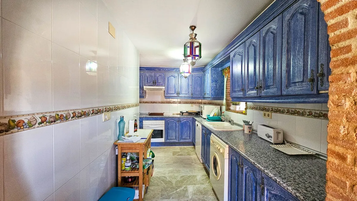 1f81e4b5-99ce-43c7-a36e-cc72accac575